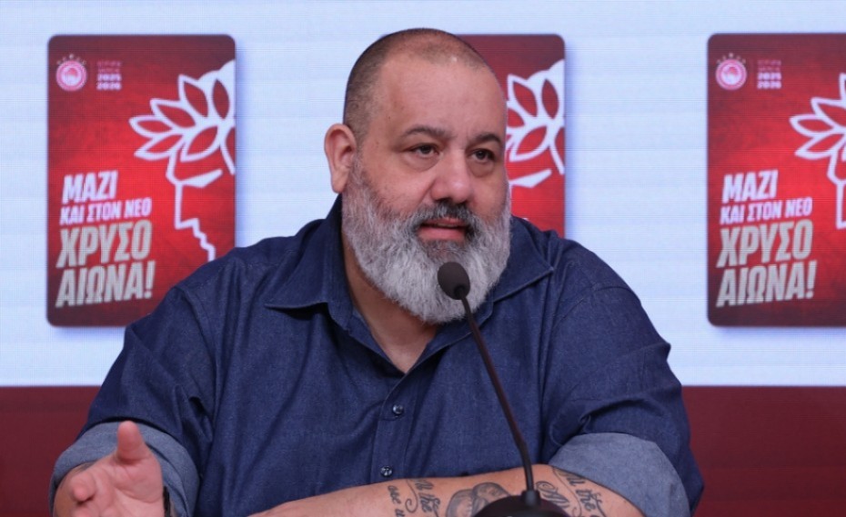 Καραπαπάς: «ΣΑΣ... ΠΟΝΑΕΙ Ο ΡΕΤΣΟΣ» (photos)